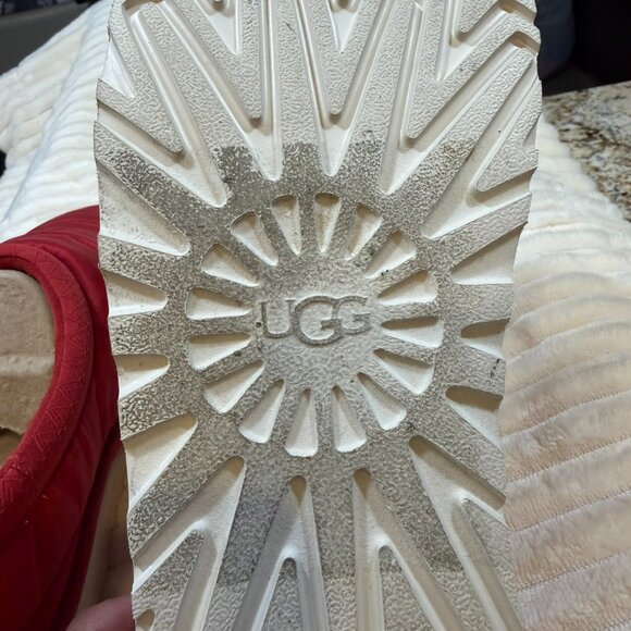 UGG Tasman LTA Slipper ‘Red’ - Unisex (M10 / W11) main image 13